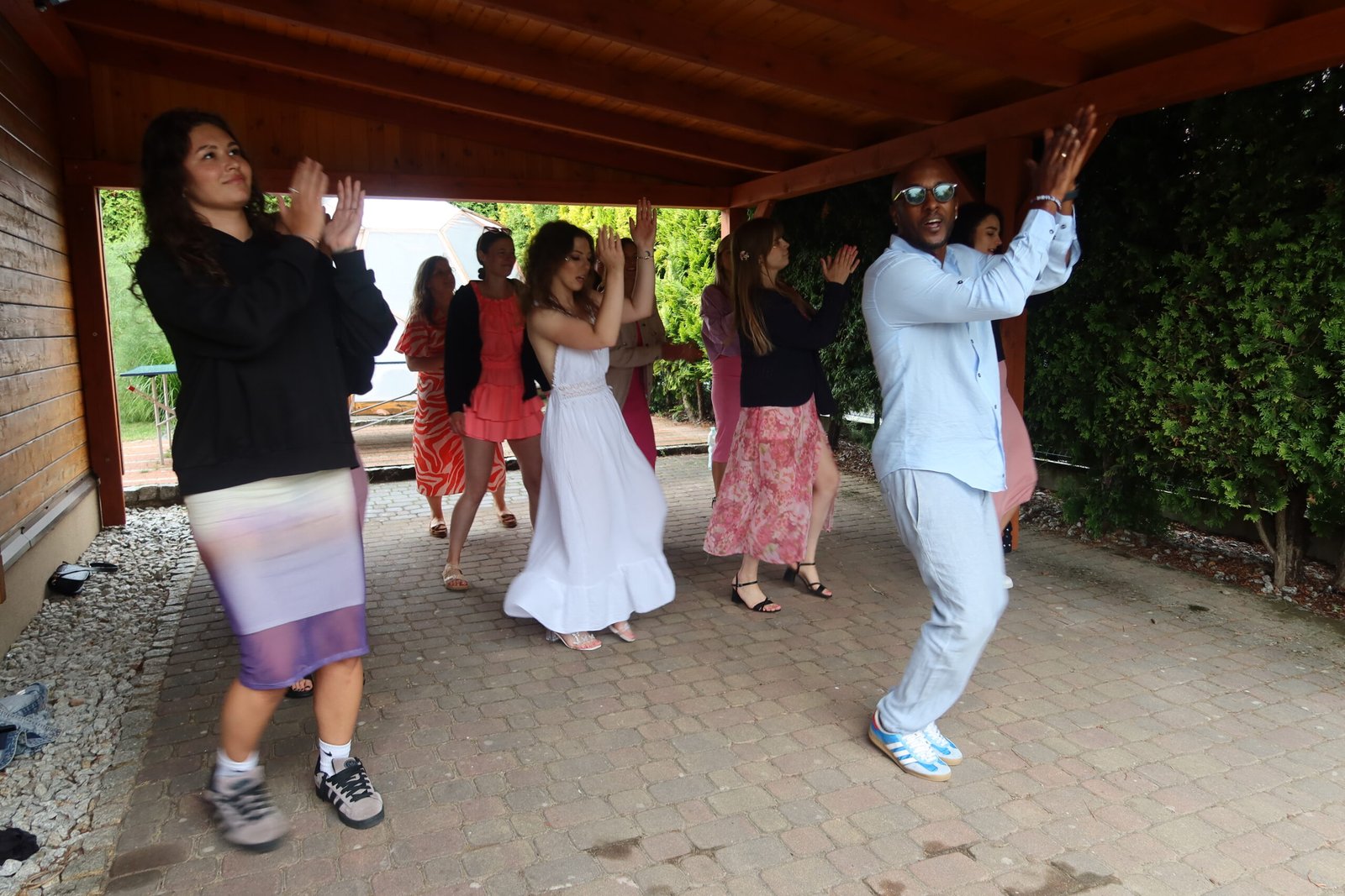 castillo salsa group dance workshop outdoor wedding poland