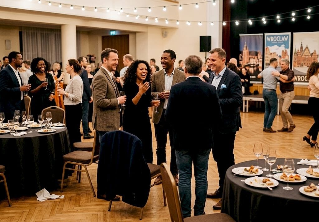 Social salsa event lively hall Wrocław